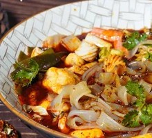 Wide Noodle Spicy Hot Pot
