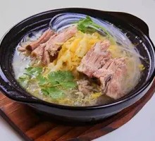 Braised Pork with Pickled Cabbage Hot Pot
