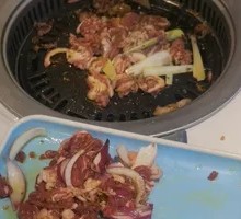 Fatty Wing and Beef Salad