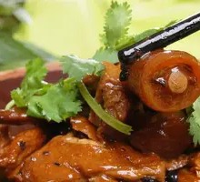Braised Pork Tail in Soy Sauce