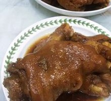 Flavorful Braised Pig Trotters