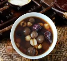 Red Date Longan Lotus Seed Soup