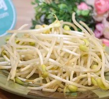 Mung Bean Sprouts