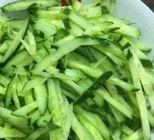 Shredded Cucumber Mixed with Rice