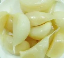 Sweet Pickled Garlic