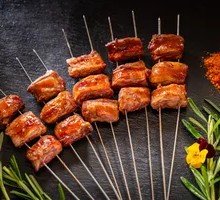 Charcoal-grilled fatty edge
