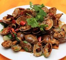 Spicy Stir-Fried Clams