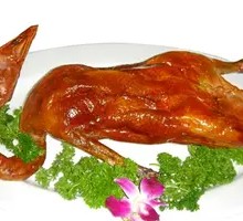 Green Pepper and Goose Gift Box
