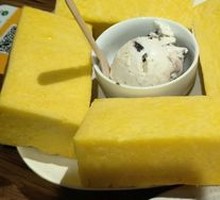 Grilled Buttered Bread with Haagen-Dazs