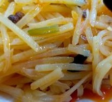 Sliced Potatoes with Green Pepper