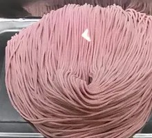 Dragon Fruit Juice Thin Round Noodles