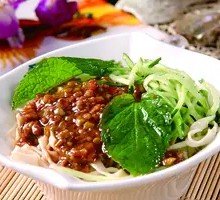 Handmade Noodles with Fried Sauce