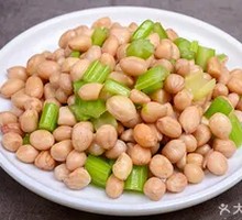 Stir-fried Celery with Peanut