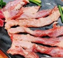 Hand-Cut Lamb Ribs Salad