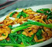 Fresh Mushroom and Lettuce