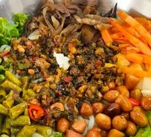 Signature Snail Noodles