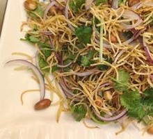 Stir-Fried Bean Sprouts with Three Threads