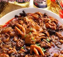 Stewed Chicken with Mushroom Noodles