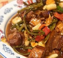 Braised Pork with Dry Beans