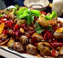 Spicy Stir-Fried Clams