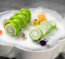Green Yam Rolls with Blueberry