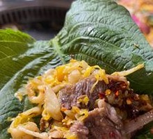 Qiqi Mixed Meat Salad