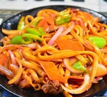 Vegetable Stir-Fried Noodles