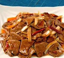 Onion Stir-fried Pork Liver