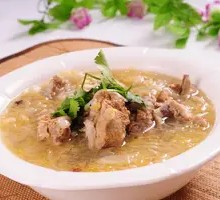 Sour Cabbage and Lamb Noodles