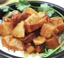 Braised Pork with Potatoes