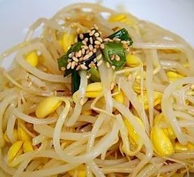Bean sprouts