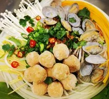 Chicken Ball and Clam Noodles