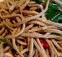 Cold-mixed dried tofu strips