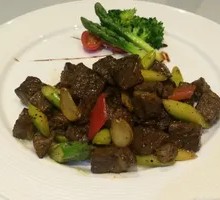 Black Pepper Beef Cubes