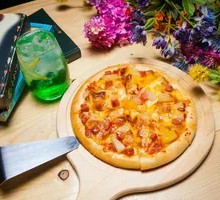 7-inch Hawaiian Pizza