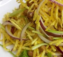 Stir-Fried Bean Sprouts with Three Threads