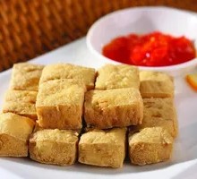 Fermented Tofu with Dipping Sauce