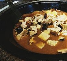 Chicken Leg and Pork Rib Pot