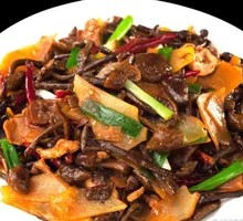 Yellow Mushroom Potato Slices