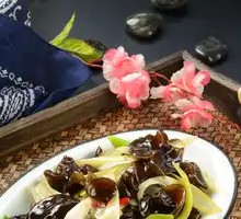 Scallion-braised Black Fungus