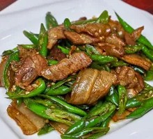 Stir-fried Green Pepper with Beef Intestine