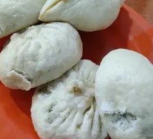 Chinese Cabbage and Vermicelli Buns