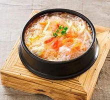 Beef Ball and Radish Noodle Pot