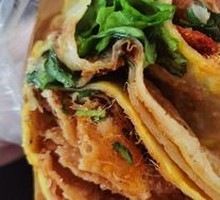 Crispy Chicken Strip Millet Crepe with Pancake