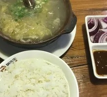 Sour Cabbage Pot with Bones