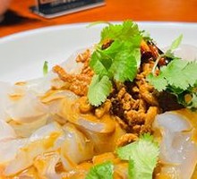 Northeastern Stir-Fried Meat with Rice Noodles