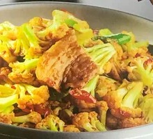 Spicy Stir-Fried Organic Cauliflower
