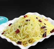 Tree Pepper Potato Shreds