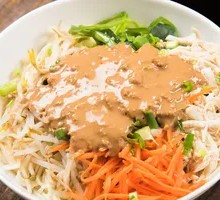 麻酱鸡丝拌面