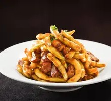 Braised Pork with Golden Hooks